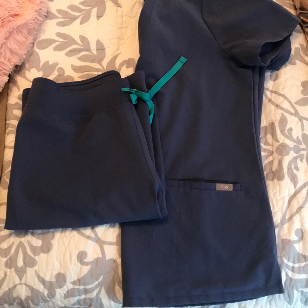 Big Sky Color Figs scrub Set